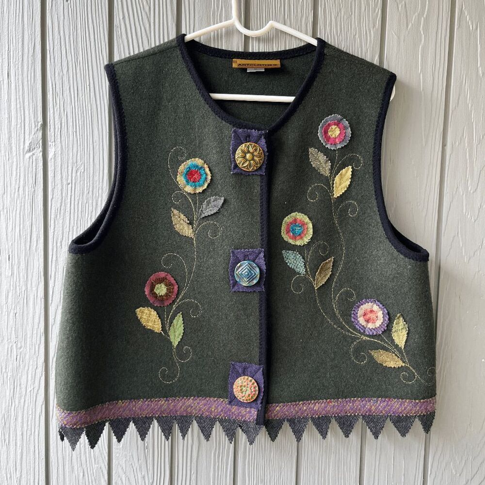 Jennifer Sly Kirk Artclothes 100 % Wool Vest M/L Handmade Buttons, Floral Appliq